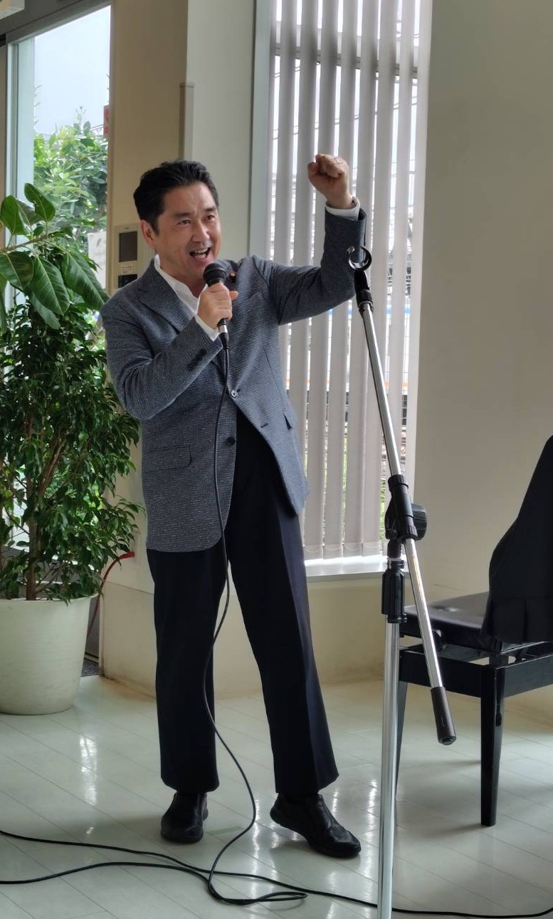 自立とは依存しないことではない。